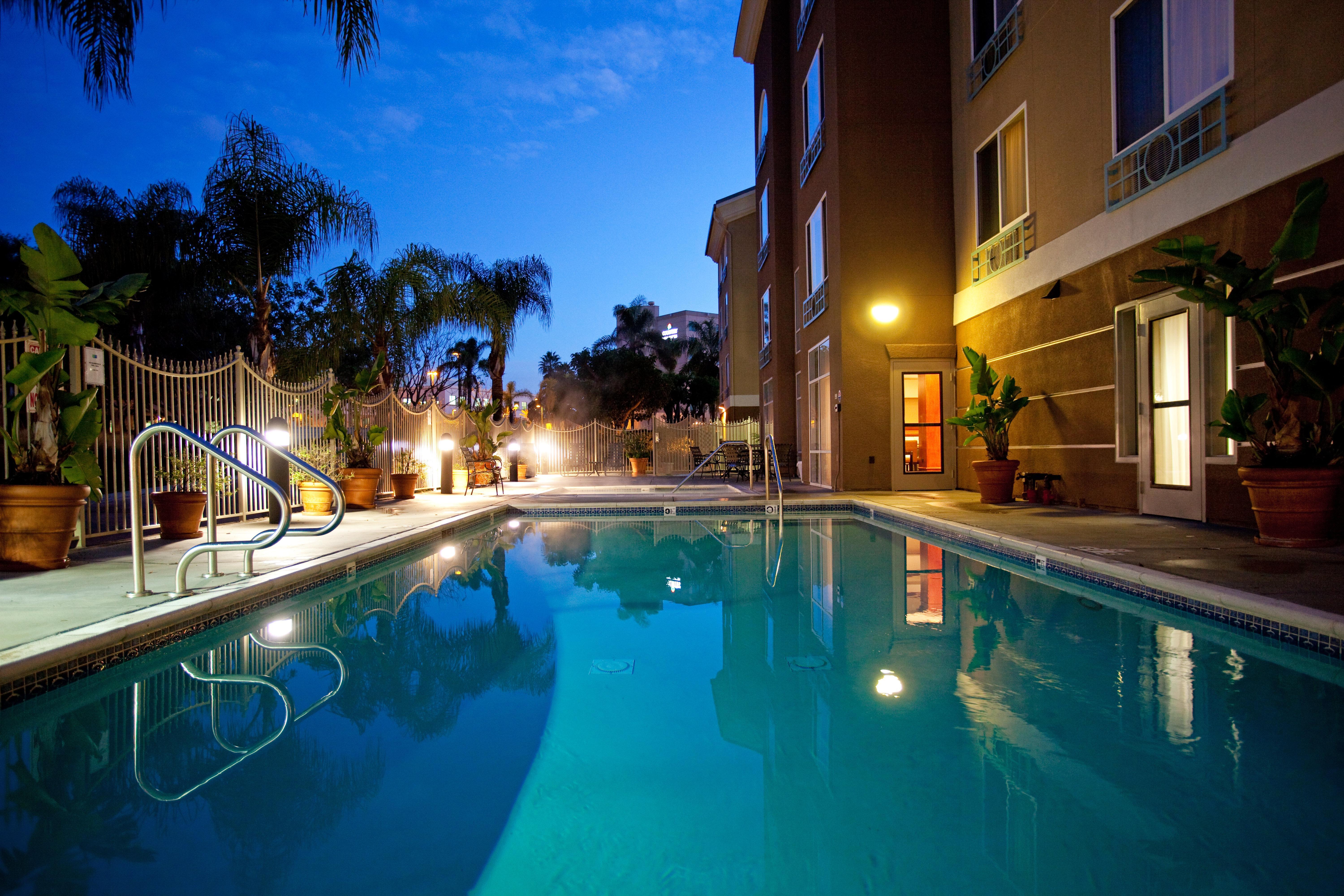 Holiday Inn Express San Diego - Sorrento Valley By Ihg Екстер'єр фото