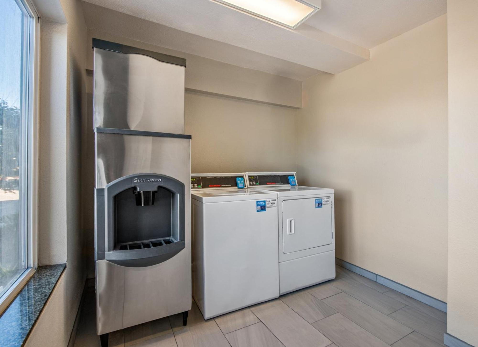 Holiday Inn Express San Diego - Sorrento Valley By Ihg Екстер'єр фото